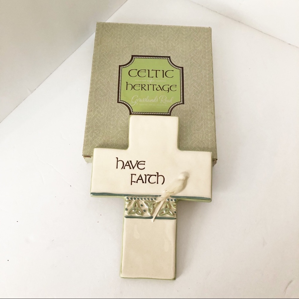 Celtic Heritage”HAVE FAITH”Ceramic Cross